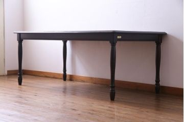 中古　北海道民芸家具　OM484　優雅な雰囲気漂う大振りなダイニングテーブル(食卓)