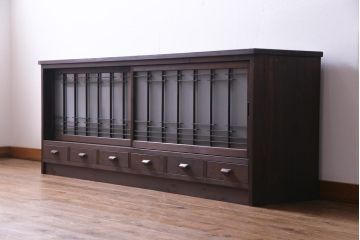 ラフジュ工房オリジナル　引き出し付き　和の風情を感じる古建具をリメイクした戸棚(収納棚、リビングボード)