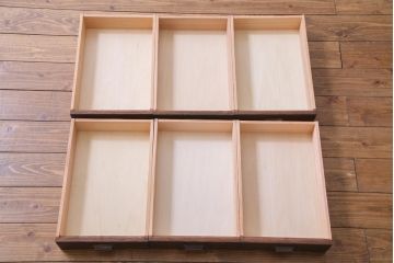 ラフジュ工房オリジナル　引き出し付き　和の風情を感じる古建具をリメイクした戸棚(収納棚、リビングボード)