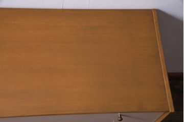 ヴィンテージ家具　北欧ビンテージ　イギリス製　G-PLAN　サニーオーク&チャイニーズホワイト　4段チェスト(引き出し)