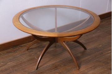 ヴィンテージ家具　北欧ビンテージ　G-plan(ジープラン)　チーク材　スタイリッシュな存在感を放つスパイダーコーヒーテーブル(センターテーブル)(1)