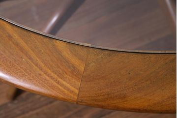 ヴィンテージ家具　北欧ビンテージ　G-plan(ジープラン)　チーク材　スタイリッシュな存在感を放つスパイダーコーヒーテーブル(センターテーブル)(1)