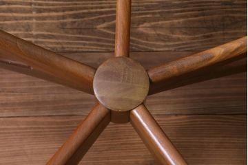 ヴィンテージ家具　北欧ビンテージ　G-plan(ジープラン)　チーク材　スタイリッシュな存在感を放つスパイダーコーヒーテーブル(センターテーブル)(1)