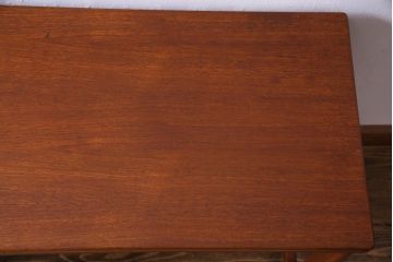 ヴィンテージ家具　北欧ビンテージ　McIntosh(マッキントッシュ)　拡張天板付き!多機能なチーク材製ネストテーブル(エクステンションテーブル)