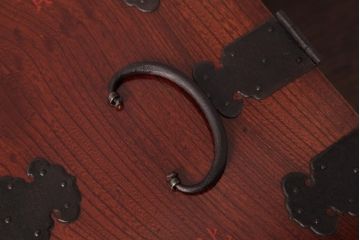 アンティーク雑貨　古民具・骨董　極美品　総ケヤキ材　漆の光沢が美しい硯箱(船箪笥、懸硯、木箱)