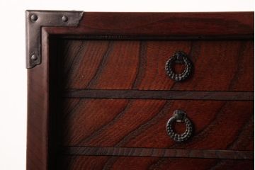 中古　民芸家具　花型の装飾金具が目を引く小箪笥(掛硯型、懸硯型、船箪笥、舟箪笥、小引き出し)