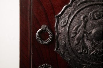 中古　民芸家具　花型の装飾金具が目を引く小箪笥(掛硯型、懸硯型、船箪笥、舟箪笥、小引き出し)