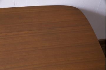 ヴィンテージ家具　G-PLAN(ジープラン)　北欧ビンテージ　BBシリーズ　スタイリッシュなデザインのバタフライテーブル(ダイニングテーブル)