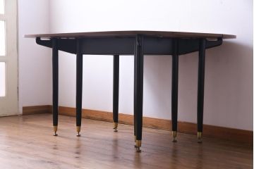 ヴィンテージ家具　G-PLAN(ジープラン)　北欧ビンテージ　BBシリーズ　スタイリッシュなデザインのバタフライテーブル(ダイニングテーブル)
