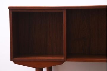 ヴィンテージ家具　北欧ビンテージ　デンマーク製　チーク材　お洒落な空間づくりにぴったりなパートナーデスク(対面式机、在宅ワーク、在宅用両袖机、在宅ワーク、在宅用作業台、デスク)