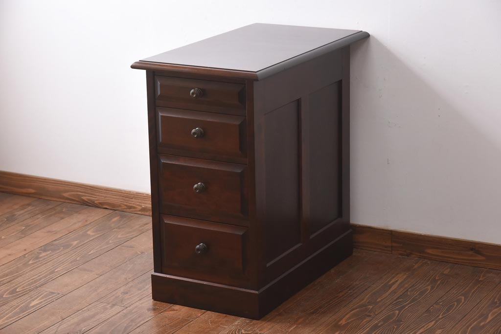 ビンテージ　民芸家具　シックな佇まいが魅力的なサイドチェスト(サイドテーブル、引き出し)