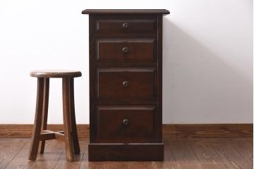 ビンテージ　民芸家具　シックな佇まいが魅力的なサイドチェスト(サイドテーブル、引き出し)