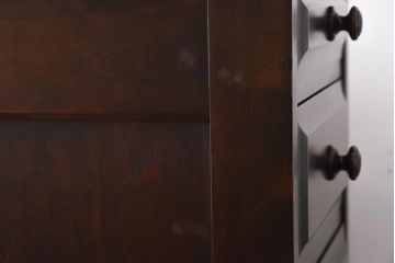 ビンテージ　民芸家具　シックな佇まいが魅力的なサイドチェスト(サイドテーブル、引き出し)