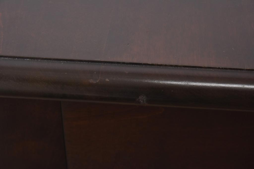 ビンテージ　民芸家具　シックな佇まいが魅力的なサイドチェスト(サイドテーブル、引き出し)