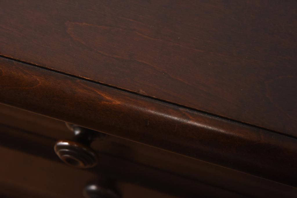 ビンテージ　民芸家具　シックな佇まいが魅力的なサイドチェスト(サイドテーブル、引き出し)