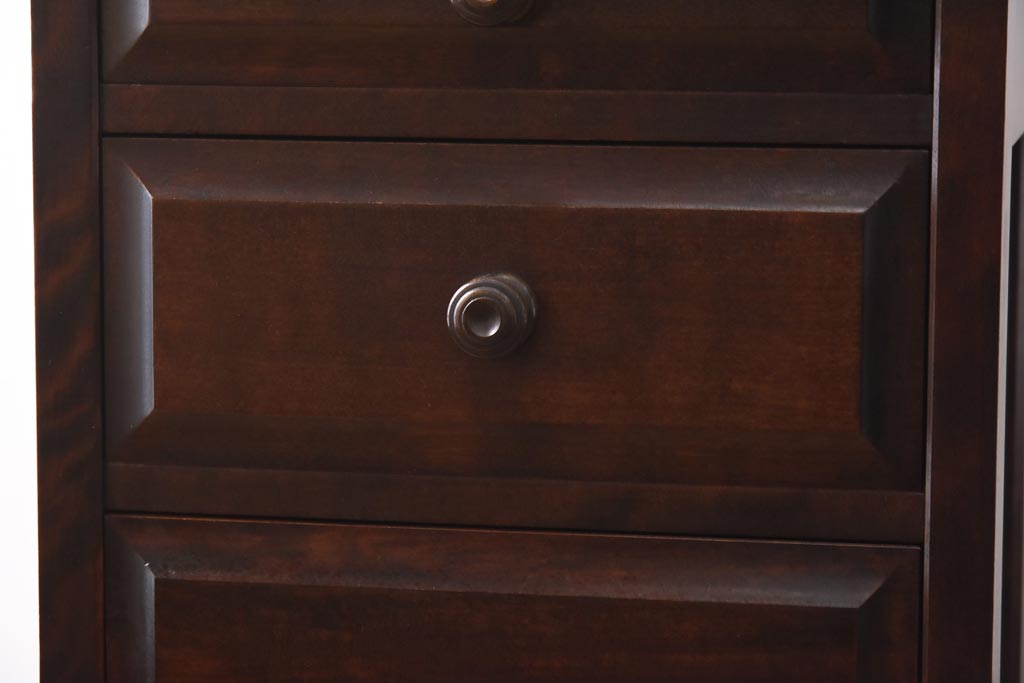 ビンテージ　民芸家具　シックな佇まいが魅力的なサイドチェスト(サイドテーブル、引き出し)