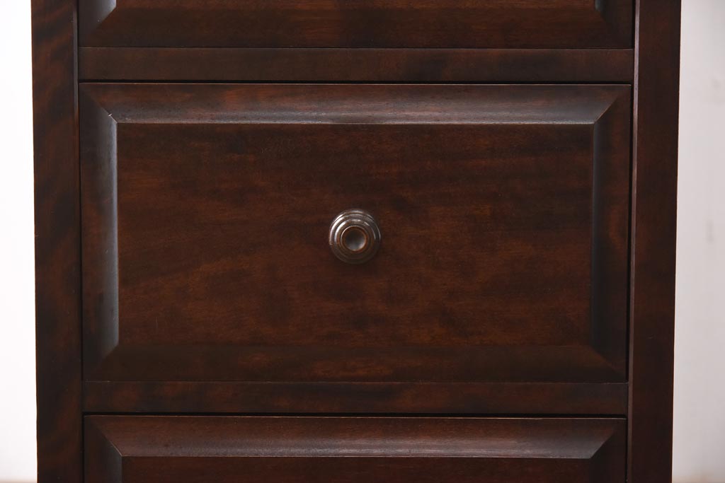 ビンテージ　民芸家具　シックな佇まいが魅力的なサイドチェスト(サイドテーブル、引き出し)