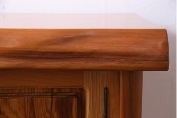 中古　民芸家具　屋久杉　堂々たる佇まいが目を引く収納棚(サイドボード、下駄箱)(定価約200万円)