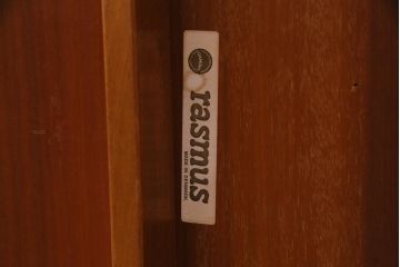 ヴィンテージ家具　北欧ビンテージ　デンマーク製　チーク材　ナチュラルな雰囲気が取り入れやすいダイニングテーブル(食卓)