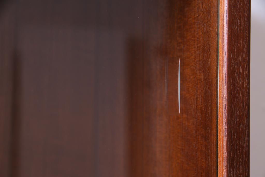 ヴィンテージ家具　ジャパンビンテージ　チーク材　ミッドセンチュリースタイルにも馴染むシンプルなキャビネット(飾り棚)