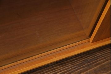 ヴィンテージ家具　イギリスビンテージ　HERBERT E. GIBBS(ハーバート・E・ギブス)　チーク材　キャビネット(リビングボード)