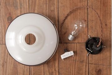 昭和初期　花鳥図柄　和の風情と品を感じるペンダントライト(天井照明、吊り下げ照明)