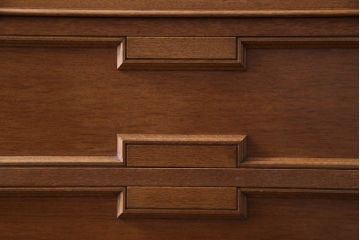 中古　神戸伝承欧風家具(洋家具)　たかねや製　ナラ・桐材　開き戸棚付きチェスト(タンス、引き出し)