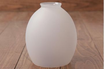 和製アンティーク　シャビーな質感と丸いシェードがレトロなウォールランプ(壁付け照明)