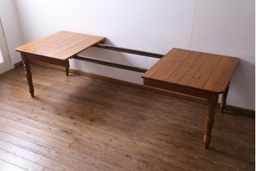 中古　ETHAN ALLEN(イーセンアーレン)　FARMHOUSE PINE カントリースタイルのダイニングテーブル(エクステンションテーブル)