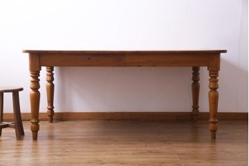 中古　ETHAN ALLEN(イーセンアーレン)　FARMHOUSE PINE カントリースタイルのダイニングテーブル(エクステンションテーブル)