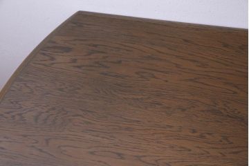 中古　神戸家具　永田良介商店　4人掛け　すっきりとしたデザインのR型ダイニングテーブル