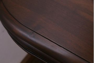 アンティーク家具　イギリスアンティーク　ウォールナット無垢材　荘厳な佇まいのドローリーフテーブル