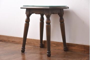 中古　神戸家具　永田良介商店　カントリースタイルを盛り上げるサイドテーブル(花台)(2)