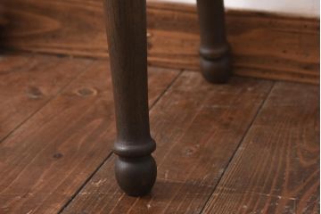 中古　神戸家具　永田良介商店　カントリースタイルを盛り上げるサイドテーブル(花台)(2)