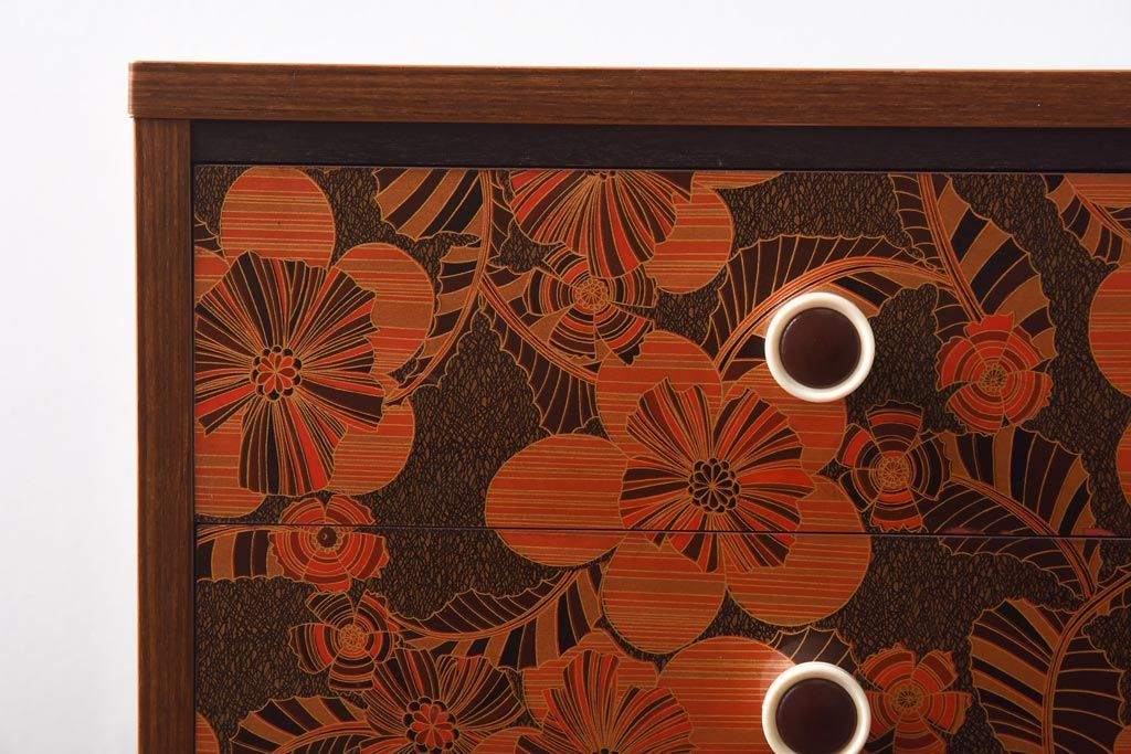 ヴィンテージ家具　日本製　レトロな花模様が目を引く合板プリントのビンテージチェスト(引き出し)