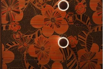 ヴィンテージ家具　日本製　レトロな花模様が目を引く合板プリントのビンテージチェスト(引き出し)