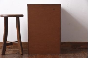 ヴィンテージ家具　日本製　レトロな花模様が目を引く合板プリントのビンテージチェスト(引き出し)