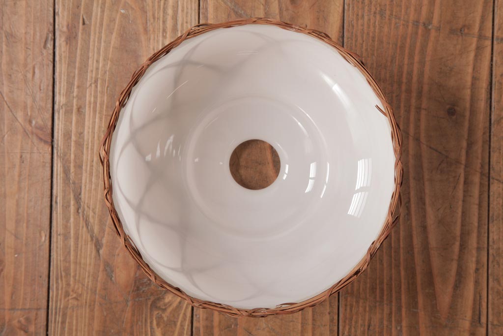 昭和レトロ　和の味わい溢れる竹編みのシェードのペンダントライト(電笠、天井照明)