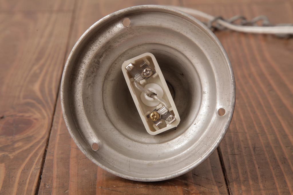 フランスアンティーク　風格のある彫刻が魅力的な木製シャンデリア(3灯、天井照明、吊り下げ照明)