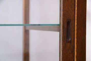 レトロ家具　脚付リメイク　シンプルでレトロな作りのガラスケース(ショーケース、陳列棚)