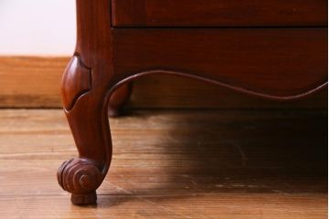 ヴィンテージ家具　ビンテージ　カリン材　高級品　美しい木肌と品のある佇まいが魅力的な食器棚(収納棚、カップボード、花梨材)