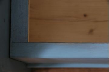 アンティーク家具　フランスアンティーク　パイン材　爽やかなペイントカラーが可愛らしい木製ベンチ(チャーチベンチ)