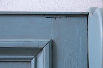アンティーク家具　フランスアンティーク　パイン材　爽やかなペイントカラーが可愛らしい木製ベンチ(チャーチベンチ)