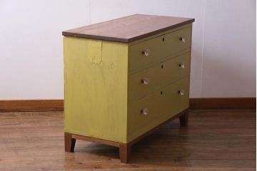 ペイント家具　ガラスの取っ手がアクセントになったリメイクチェスト(引き出し、リビングボード、テレビボード)