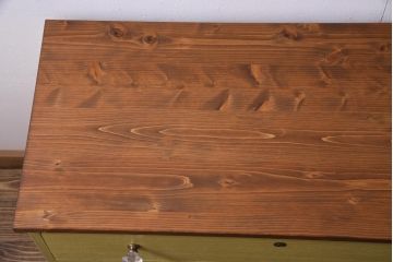 ペイント家具　ガラスの取っ手がアクセントになったリメイクチェスト(引き出し、リビングボード、テレビボード)
