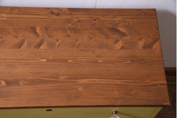 ペイント家具　ガラスの取っ手がアクセントになったリメイクチェスト(引き出し、リビングボード、テレビボード)