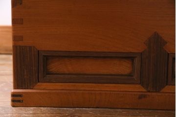 アンティーク雑貨　中古　指物家具　ケヤキ・桐・鉄刀木　カラクリ付きの高級な関西火鉢(長火鉢、囲炉裏)