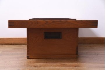 アンティーク雑貨　中古　指物家具　ケヤキ・桐・鉄刀木　カラクリ付きの高級な関西火鉢(長火鉢、囲炉裏)