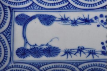 古民具・骨董　染付　蛸唐草紋　はっきりとした藍が美しい角皿2枚セット(長皿)(3)