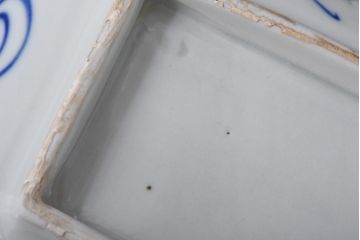 古民具・骨董　染付　蛸唐草紋　はっきりとした藍が美しい角皿2枚セット(長皿)(3)